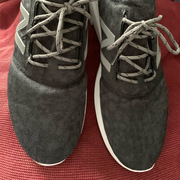 New balance size 14, worn once. - Picture 2 of 3